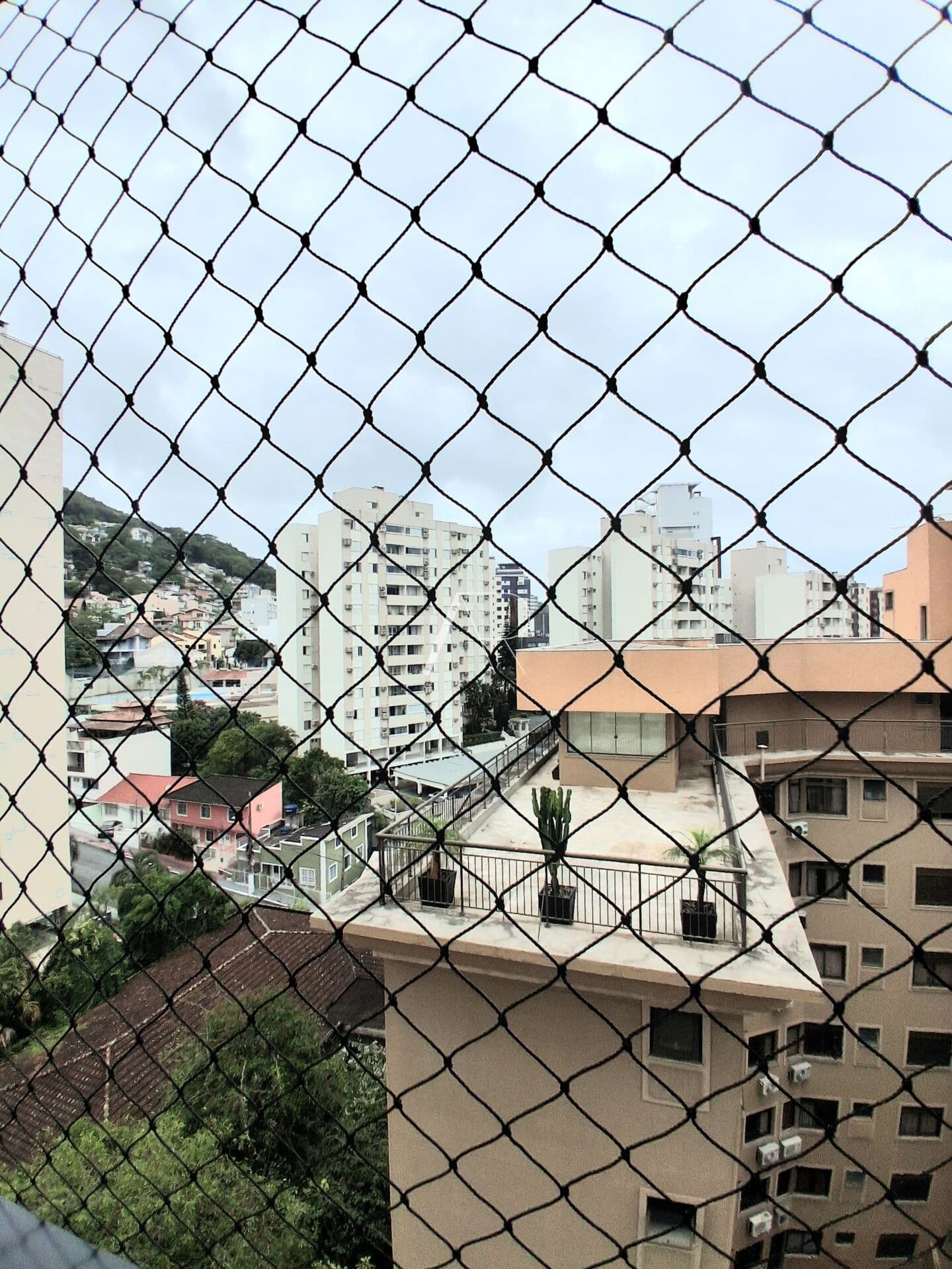 Apartamento Padrão com 109 m² em Agronômica.