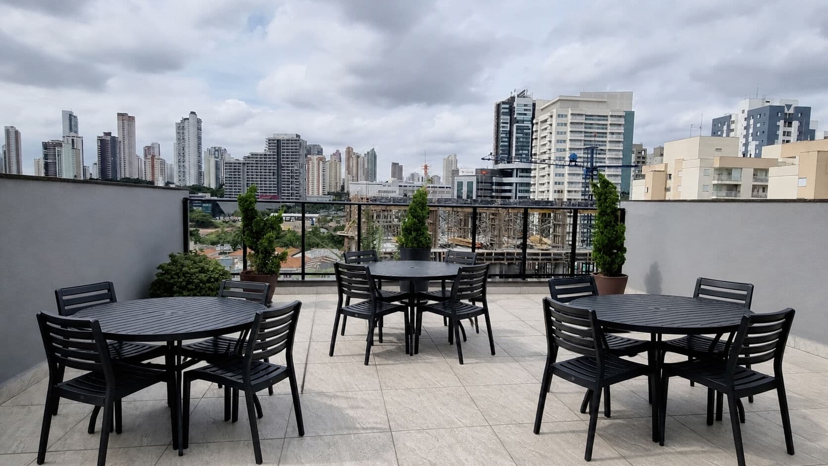 Studio à venda próximo ao Shopping Anália Franco e futuro metrô – 27m², semi-mobiliado