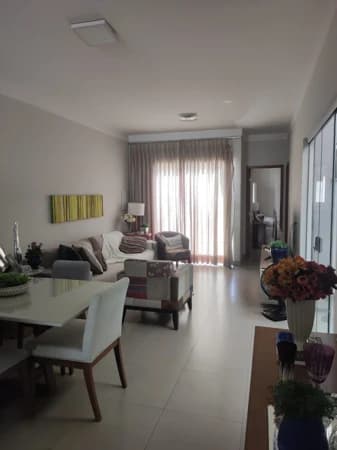 Casa à venda no bairro New Golden Ville em Uberlândia/MG