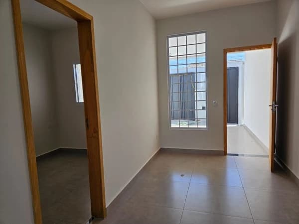Casa à venda no bairro New Golden Ville em Uberlândia/MG