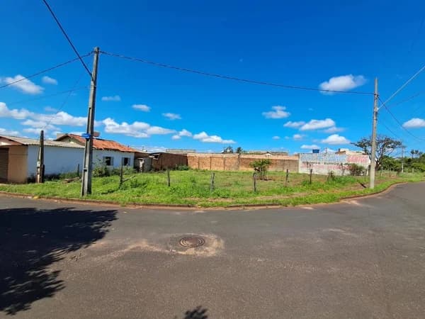 Terreno à venda no bairro Chácaras Panorama em Uberlândia/MG