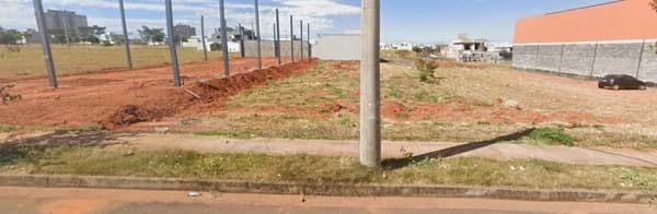 Terreno à venda no bairro Praça Alto Umuarama em Uberlândia/MG