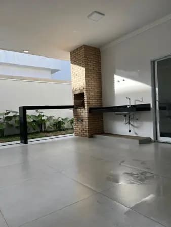Casa à venda no bairro Cond. Reserva Dos Ipês em Uberlândia/MG