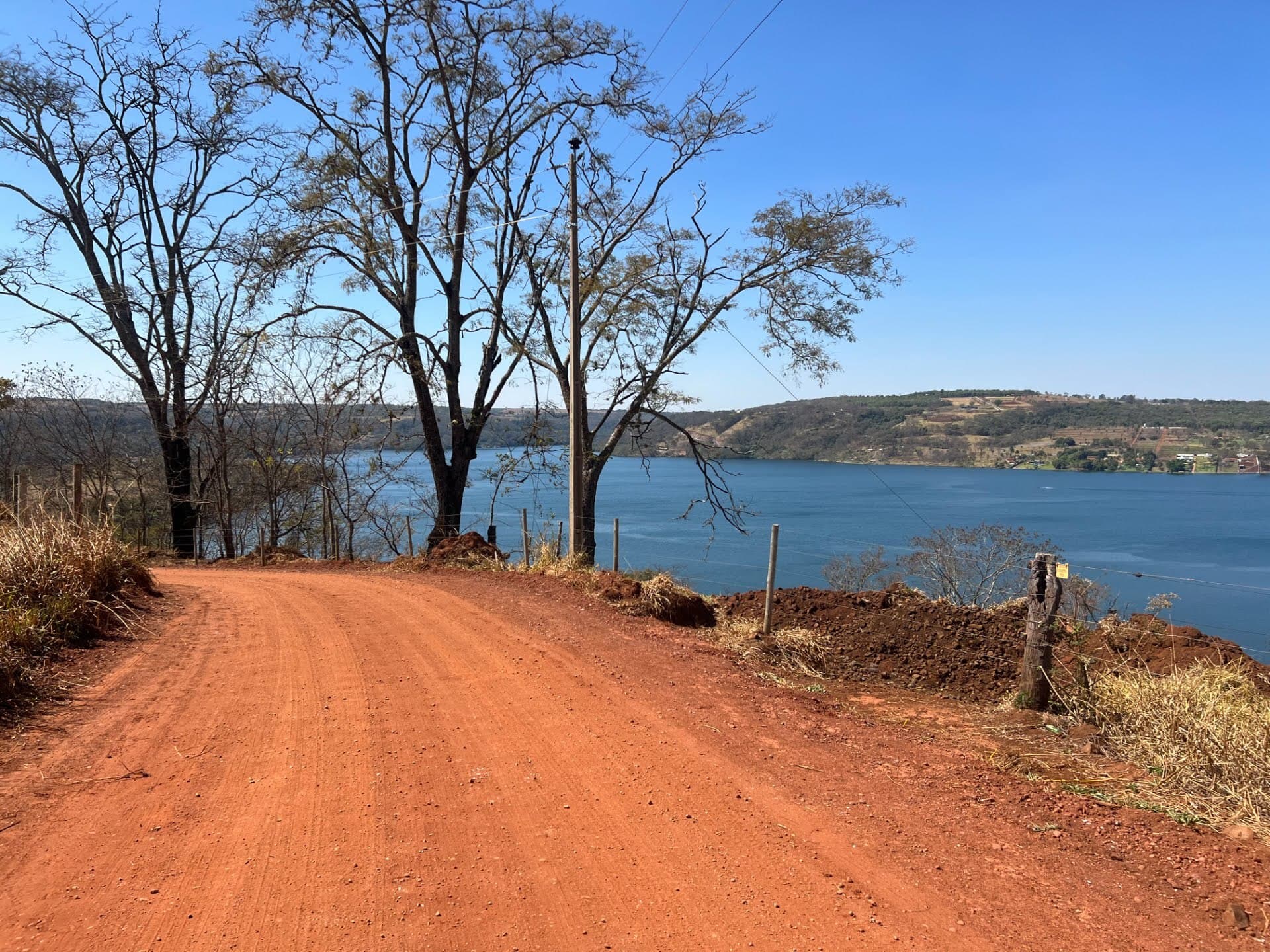 Terreno à venda no bairro Represa De Miranda em Uberlândia/MG