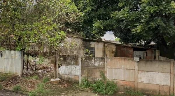 Terreno à venda no bairro Santa Mônica em Uberlândia/MG