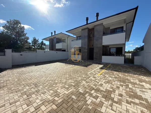 Apartamento em Sertão do Maruim, São José/SC