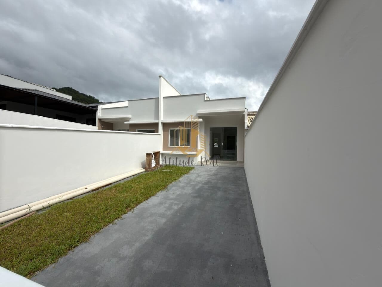 Casa Geminada com 02 dormitórios, sendo uma suíte, Bela Vista, Palhoça/SC