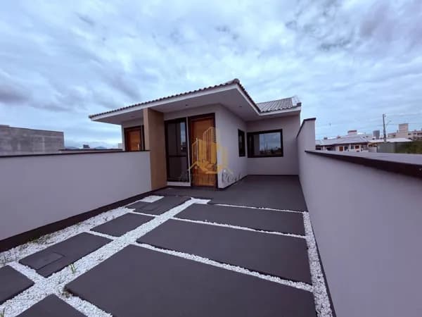Casa Geminada à venda, 02 dormitórios, sendo uma suíte, 02 banheiros, Nova Palhoça, Palhoça/SC