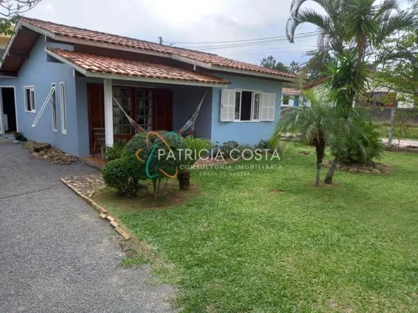 Casa Térrea à Venda no Ambrósio-Garopaba/SC