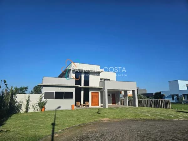Casa Alto Padrão no Condomínio Lagoa Azul