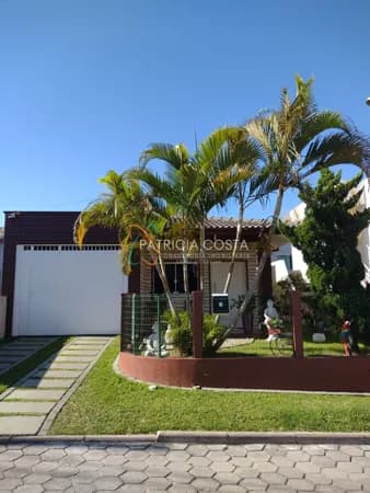 Casa Residencial com Piscina e Área Gourmet – Bairro Ferraz – Garopaba/SC