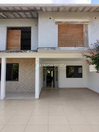🏡 Casa de 2 Pavimentos com 5 Dormitórios no Ambrósio – Garopaba