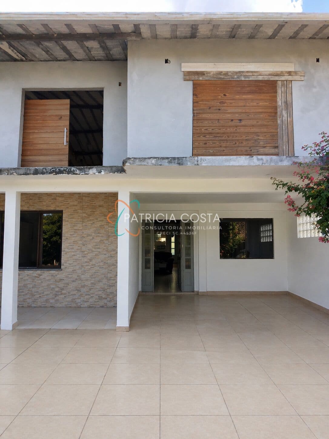 🏡 Casa de 2 Pavimentos com 5 Dormitórios no Ambrósio – Garopaba