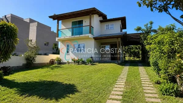 Excelente Casa à Venda no Village-Garopaba/SC