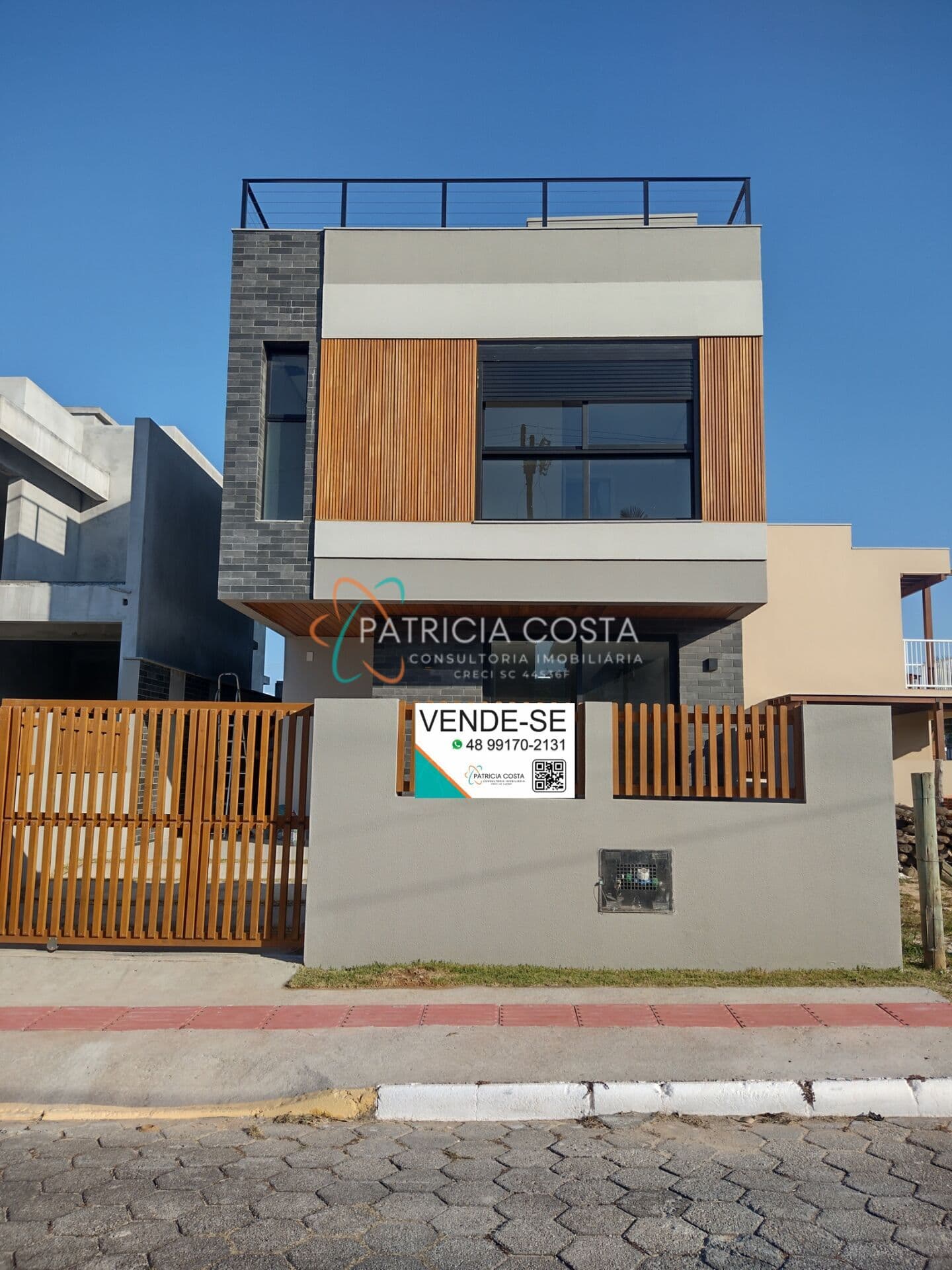 Casa Novinha á venda no Ambrósio-Garopaba/SC