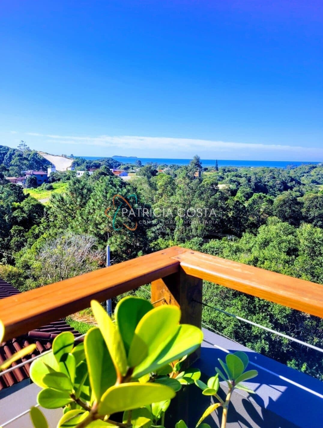 Linda Casa Com Vista à Venda em Areias de Macacu-Garopaba/SC