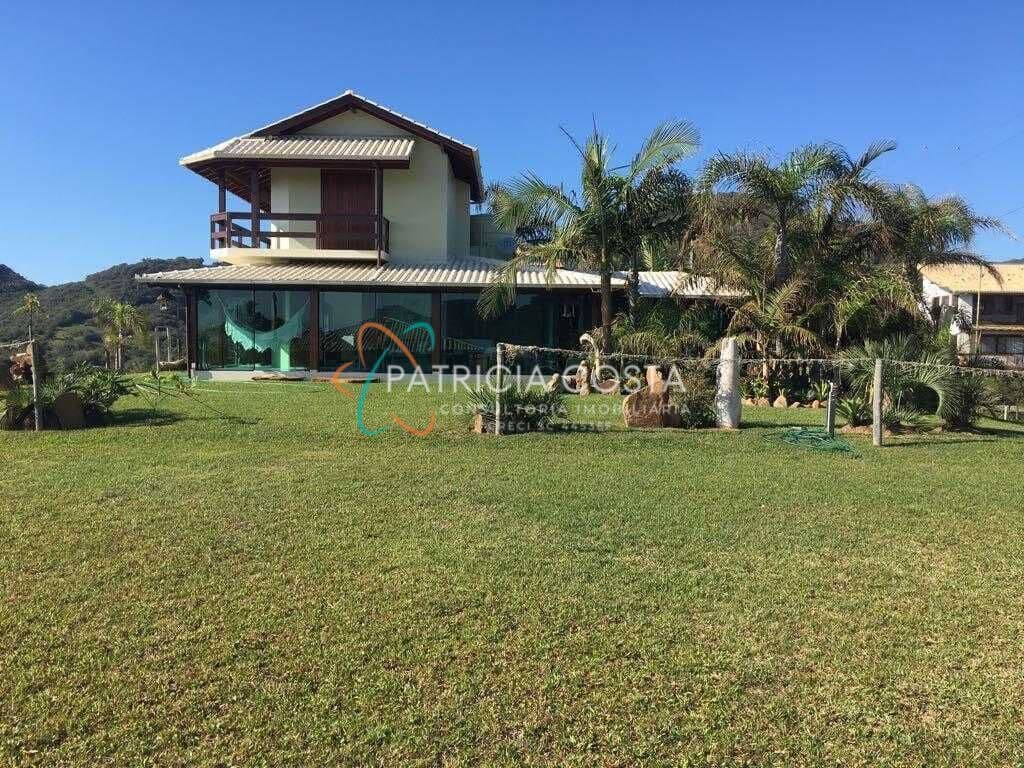Excelente Casa com Vista para o Mar em Areias de Macacu-Garopaba/SC