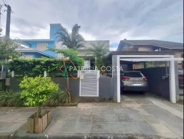 Bela Casa de Alvenaria no Bairro Ambrósio-Garopaba/SC
