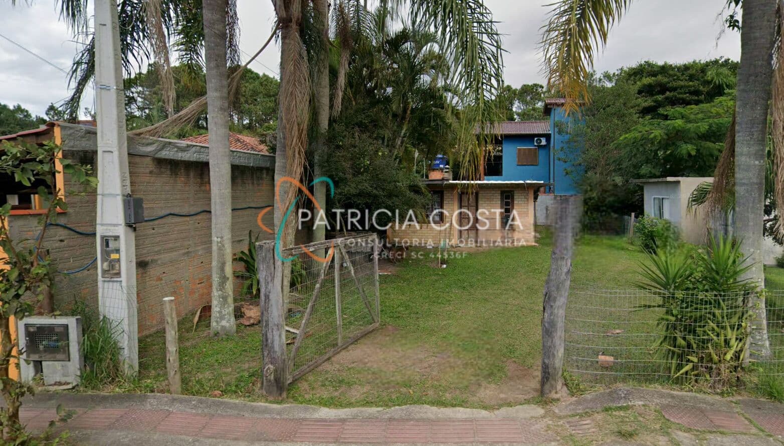 Imóvel com Projeto Arquitetônico Aprovado à Venda na Praia da Barra-Garopaba/SC