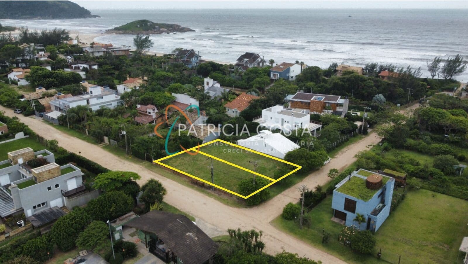 Terreno de 720m² à Venda na Praia da Barra-Garopaba/SC