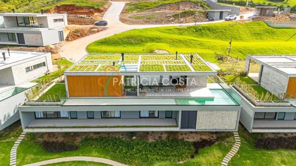 Imóvel de Altíssimo Padrão no Cond. Morada da Vigia-Garopaba/SC