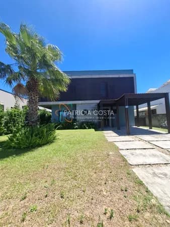 Casa de Alto Padrão à Venda no Aqualina Lake Club – Campo Duna | Garopaba/SC
