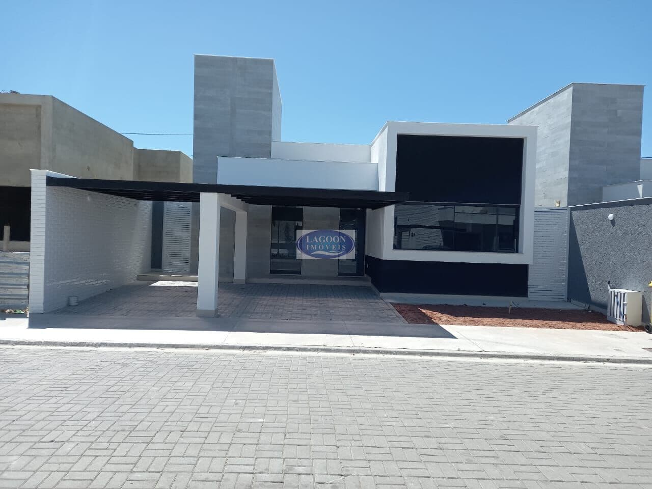 Casa Alto Padrão À Venda, 3 Suítes, Nova São Pedro, São Pedro da Aldeia/RJ
