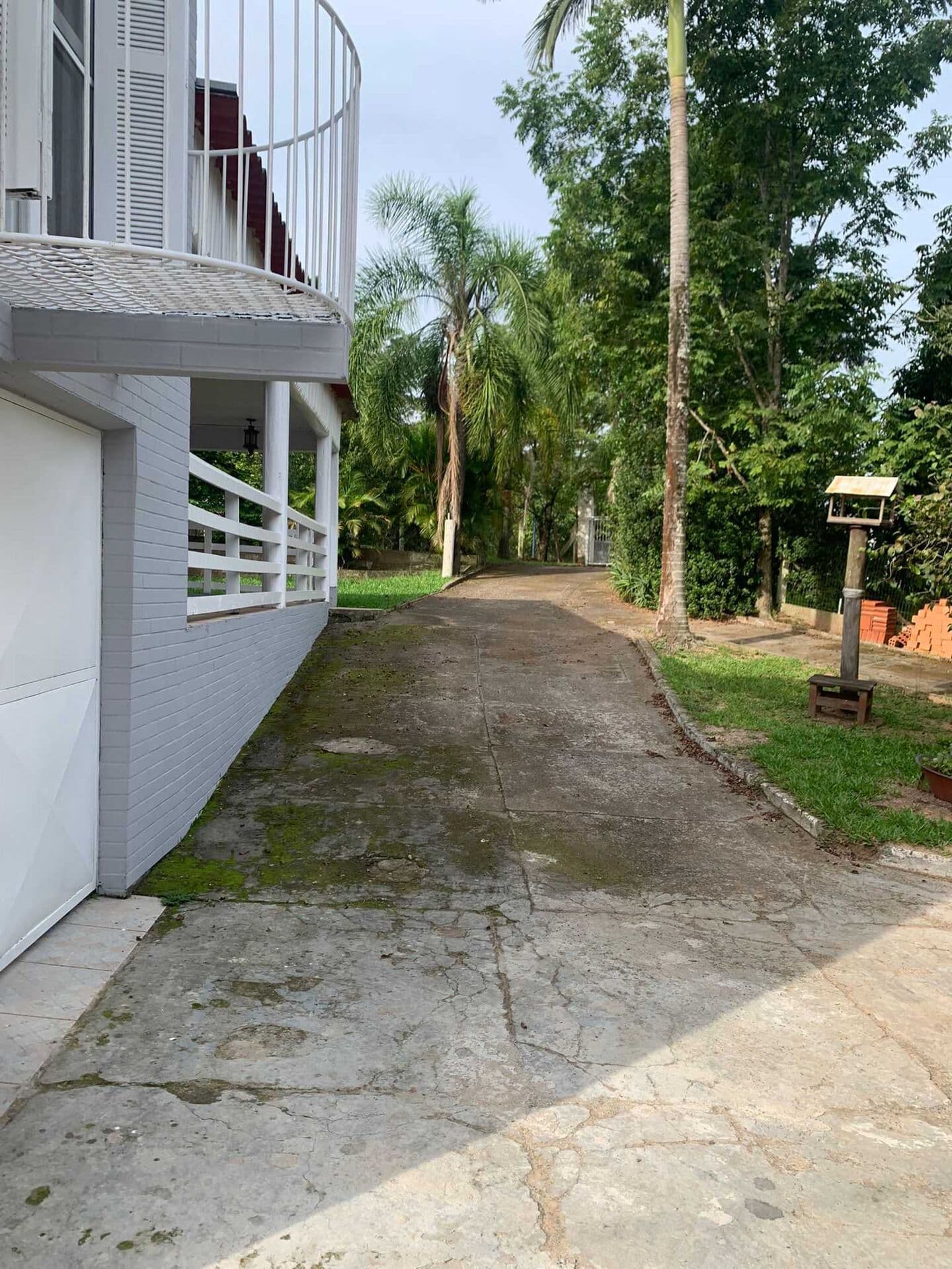 Sítio muito bem localizado
