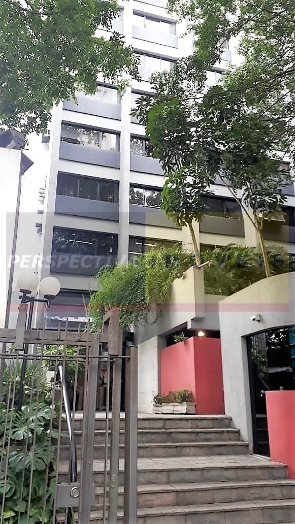 CONJUNTO COMERCIAL EM PINHEIROS PARA ÁREA DA SAÚDE
