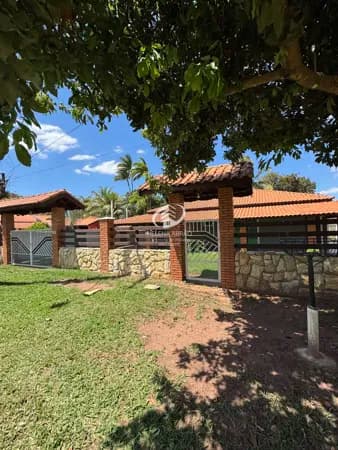 Chácara com piscina em condomínio - São Pedro/SP