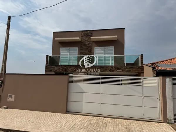 Linda casa com piscina em Águas de São Pedro