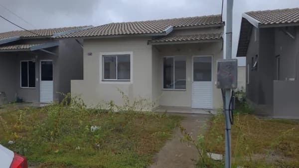 Otima Casa Com Possibilidade de compra sem entrada