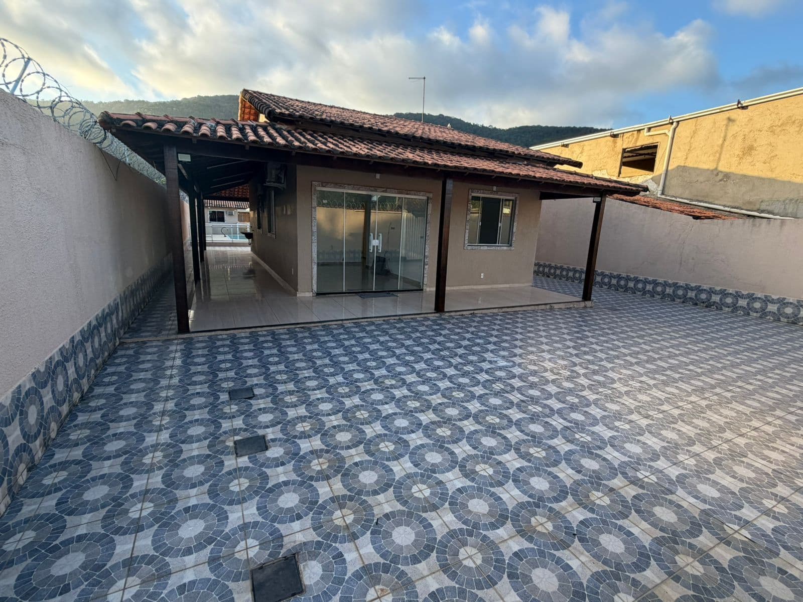 Linda Casa em Marica