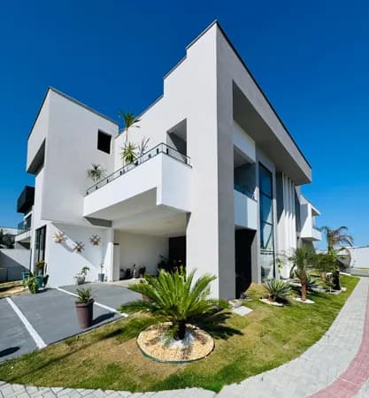 Linda Casa de Alto Padrão em Maricá