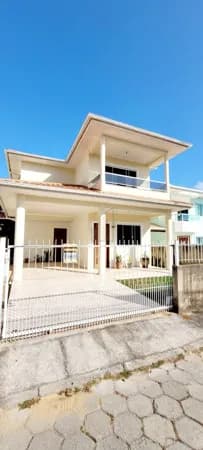 Casa Duplex à venda no Bairro Ingleses