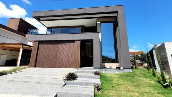 🌟 Casa de Alto Padrão à Venda 🌟