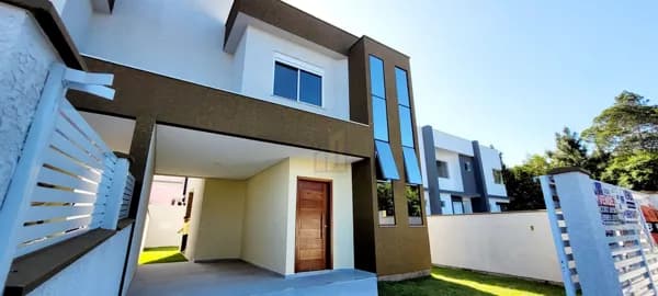 Casa Duplex à venda no Bairro Rio Vermelho