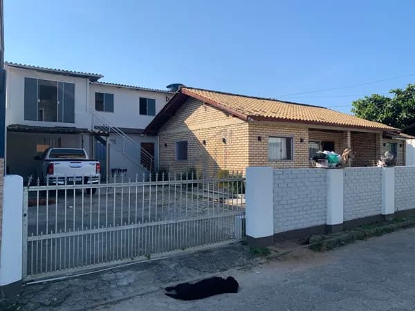 Residencial com 8 Apartamentos à Venda no Bairro Ingleses, Florianópolis/SC