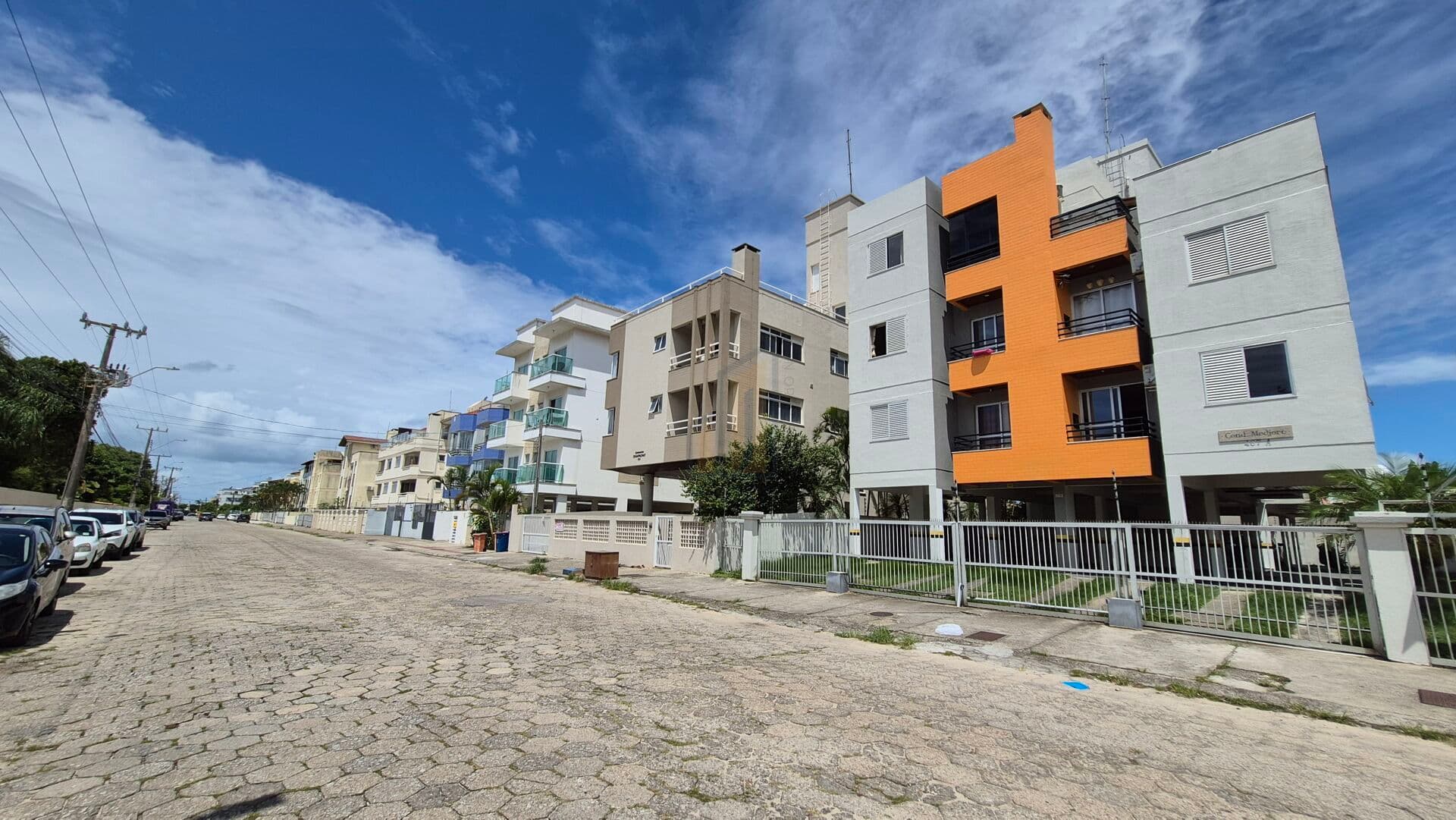 Apartamento Padrão à Venda na Praia dos Ingleses