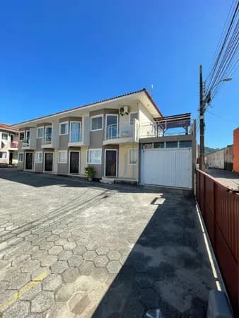 Sobrado em Florianópolis - Ingleses do Rio Vermelho