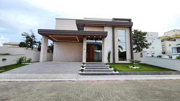 Casa Alto Padrão em Condomínio à Venda no Bairro Ingleses, Florianópolis