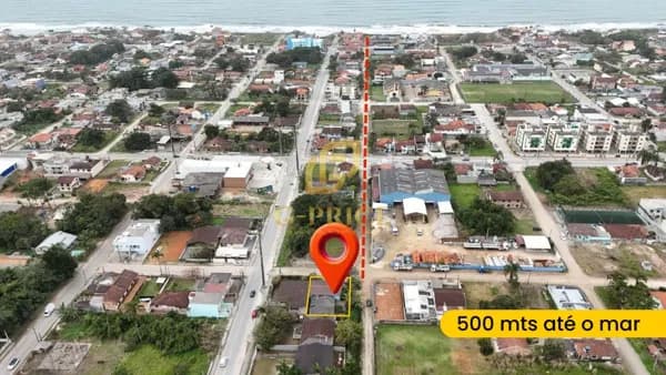 2 Casas em Terreno de Esquina Apenas 500 mts do Mar