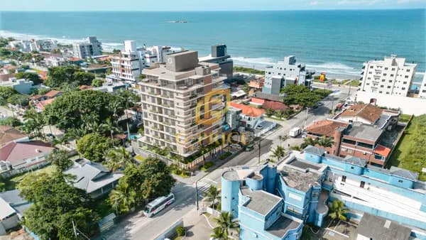 Apartamento de Alto Padrão com Vista Permanente para o Mar