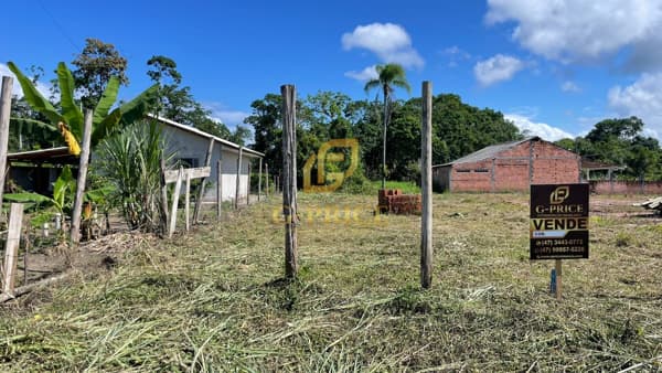 Excelente Terreno Pronto para Construir Apenas 500 mts do Mar