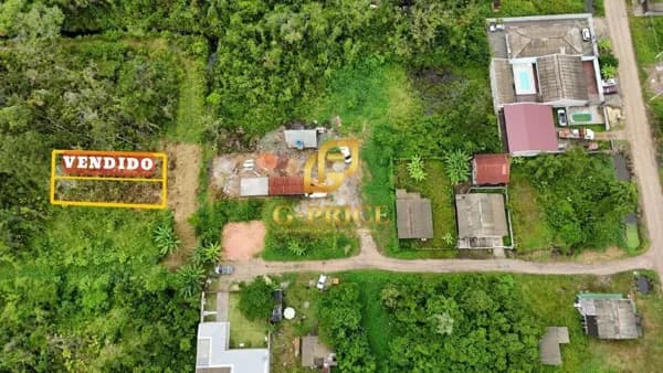 Terreno Acessível Bem Localizado Apenas 700m da Escola