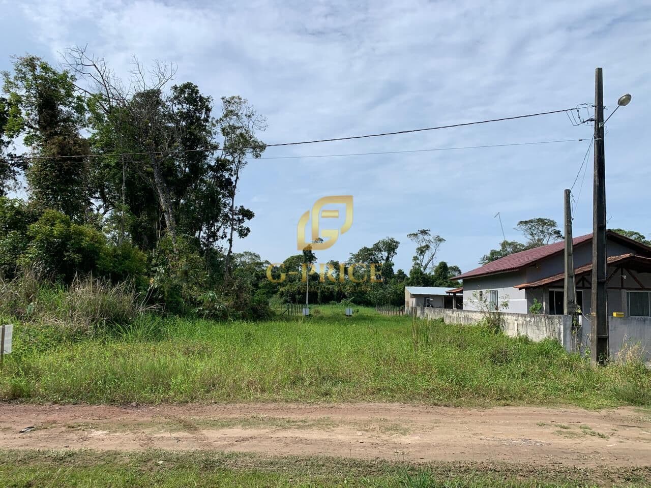 Lindo Terreno Pronto para Construir apenas 600 mts da Praia com Pgto Facilitado