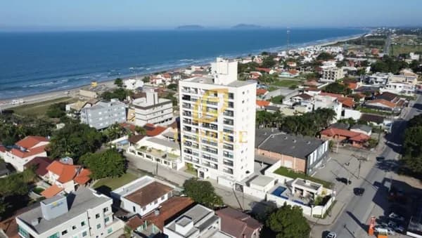 Maravilhoso Apartamento de Alto Padrão apenas 100 mts do Mar