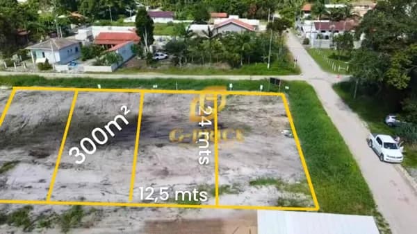 Excelente Terreno apenas 500mts do Mar e 300mts da Escola