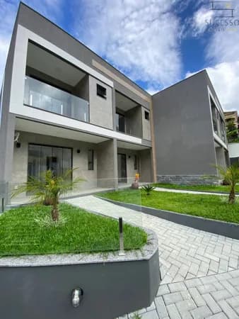 Casa nova duplex em condomínio à venda no Cônego