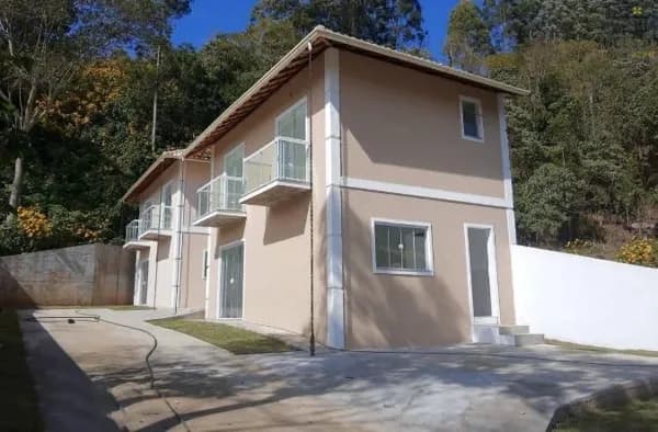 Casa Duplex à venda no Cônego